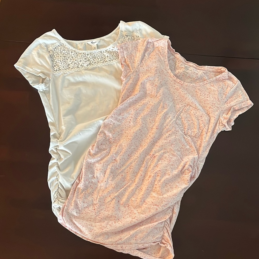 Thyme Maternity Tshirts XS